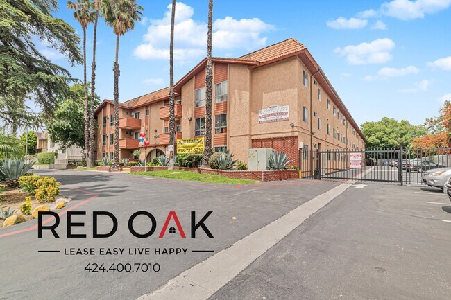 Building Photo - 15005 Sherman Way