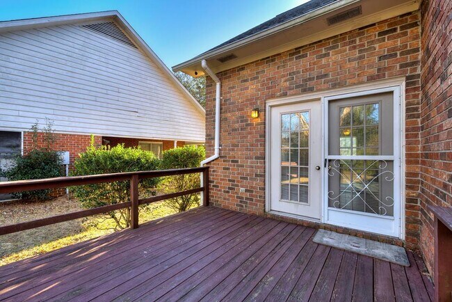 Building Photo - 921 Arnaud St