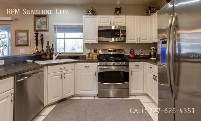 Building Photo - 8011 Terrace Ridge Dr