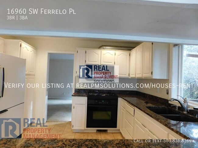 Building Photo - 16960 SW Ferrelo Pl