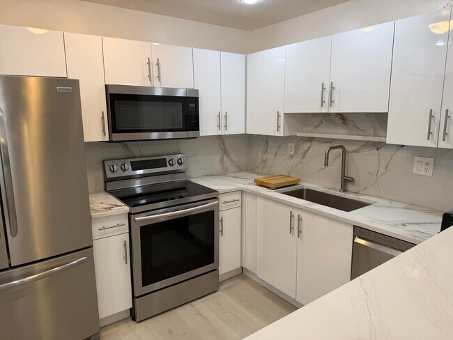 Building Photo - 4147 NW 90th Ave