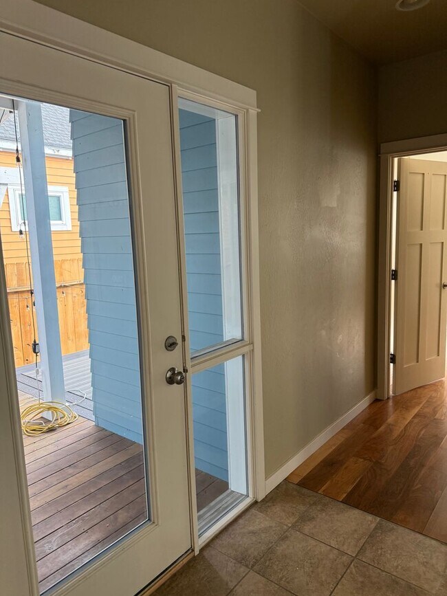 Building Photo - Single Family Home for Rent in the Valley ...