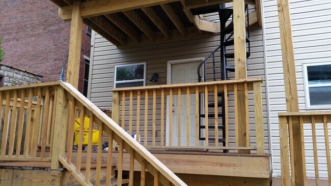 Building Photo - EXTREMELY SPACIOUS AND REMARKABLY REMODELED NORTHSIDE HOME- AVAIL NOW!