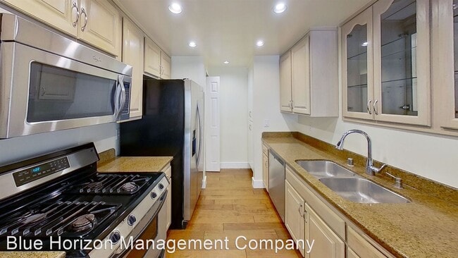 Building Photo - 2 br, 2 bath House - 1230 Franciscan Court #1