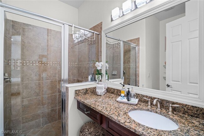 Building Photo - 9064 Siesta Bay Dr