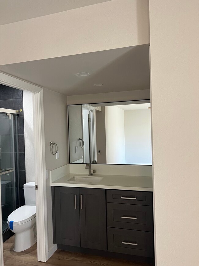 Building Photo - 10034 Via La Cantera