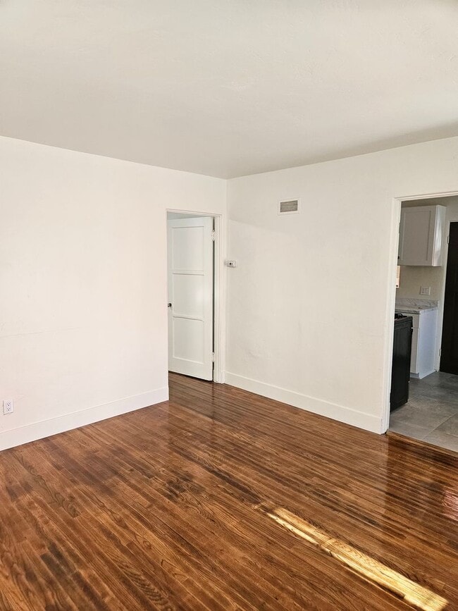 Building Photo - Cozy 1 BR Casitas with Air Conditioning in Golden Hill - Close to All