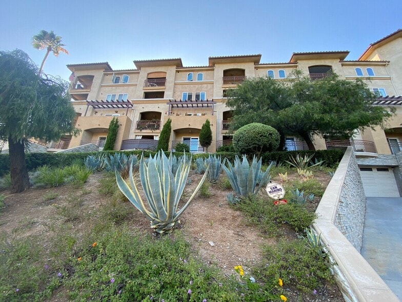 Building exterior - 6221 Monterey Rd