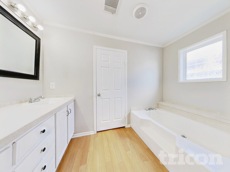 Building Photo - 21439 Cherry Canyon Ln