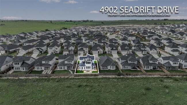 Building Photo - 4902 Seadrift Dr