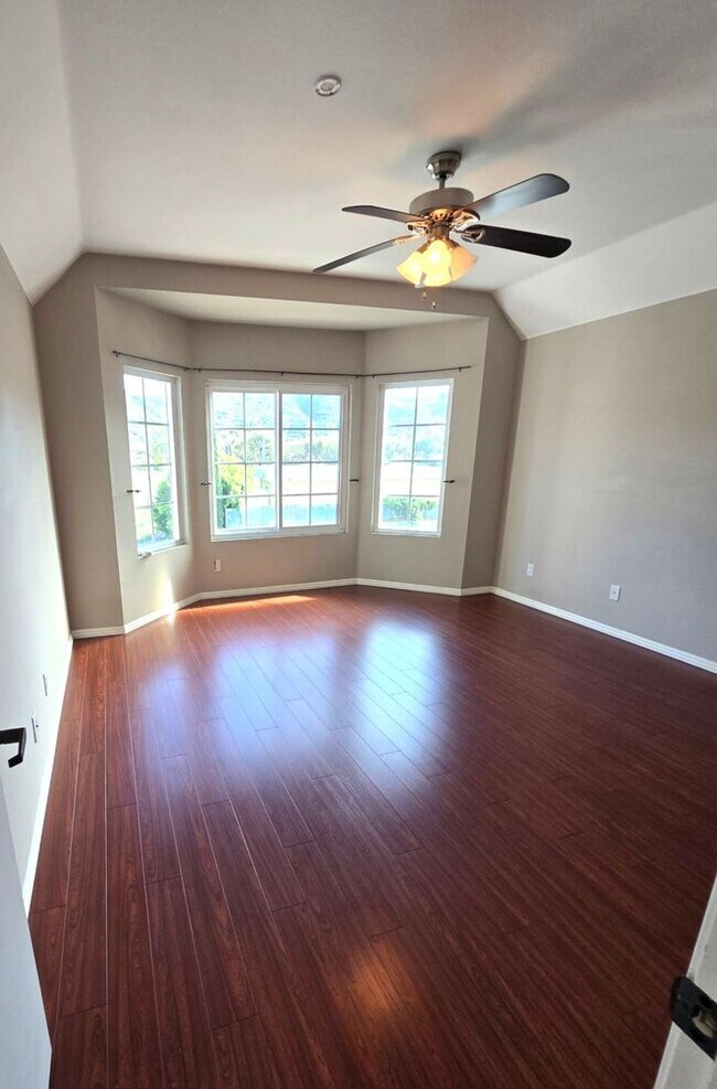 Building Photo - Spacious Remodeled Condo at River Colony Community in Mission Valley