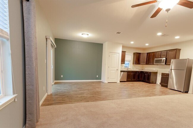 Building Photo - 14024 Sherri Berry Wy