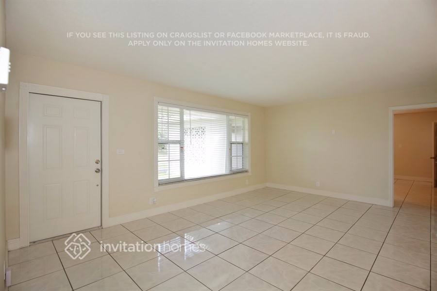 Building Photo - 781 SW 64th Terrace