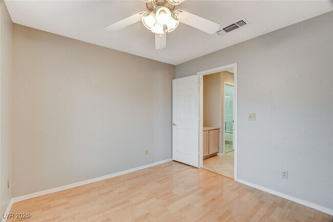 Building Photo - 4432 Crimson Leaf Dr