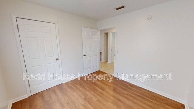 Building Photo - 204 Lowery St