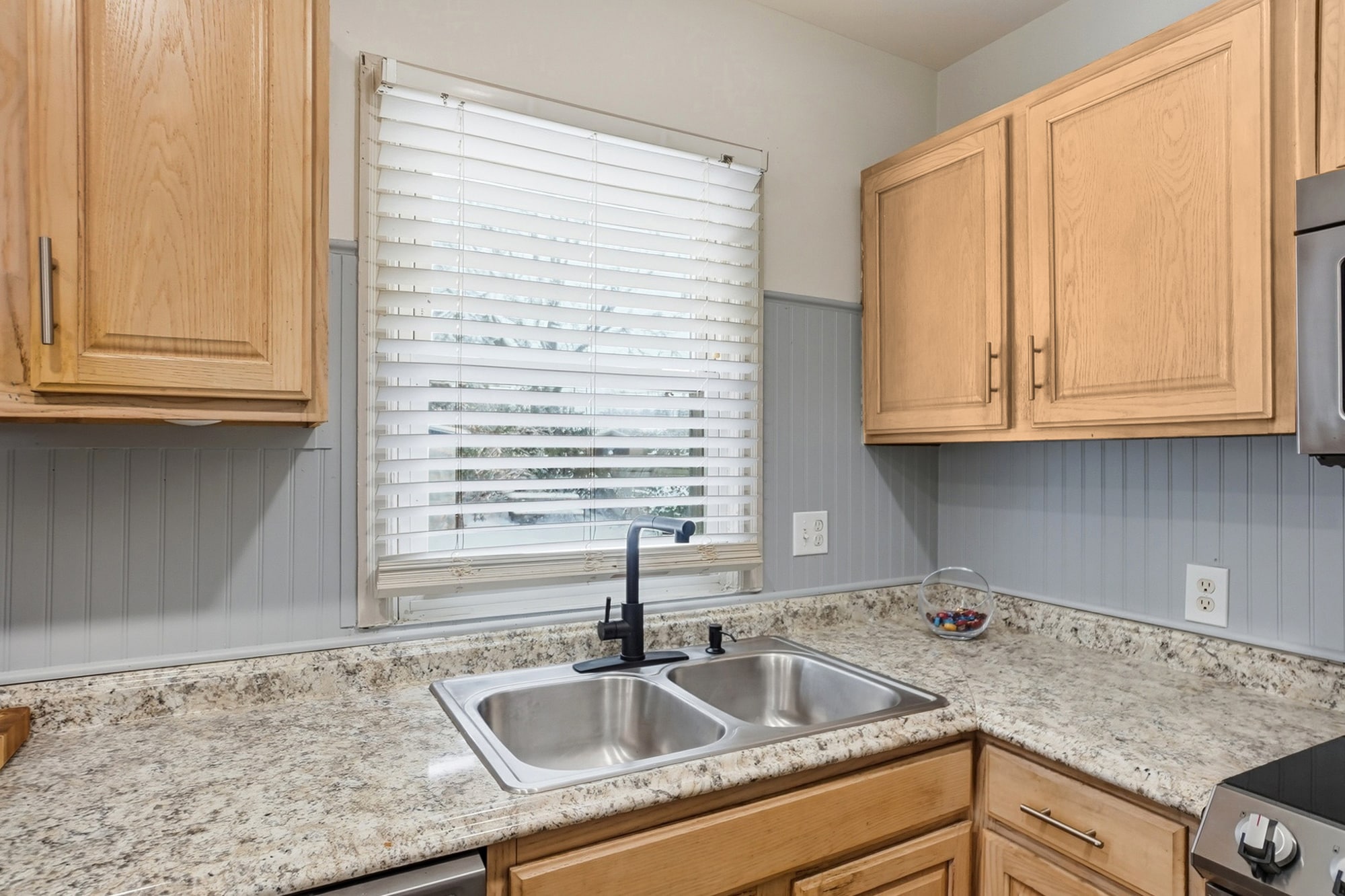 Building Photo - 1120 Piedmont Rd