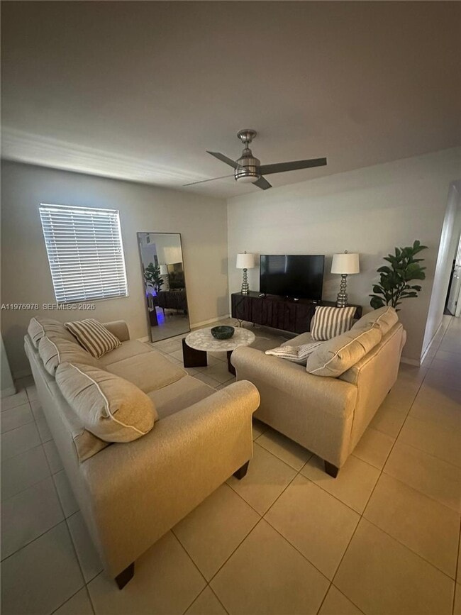 Building Photo - 30 NE 26th St