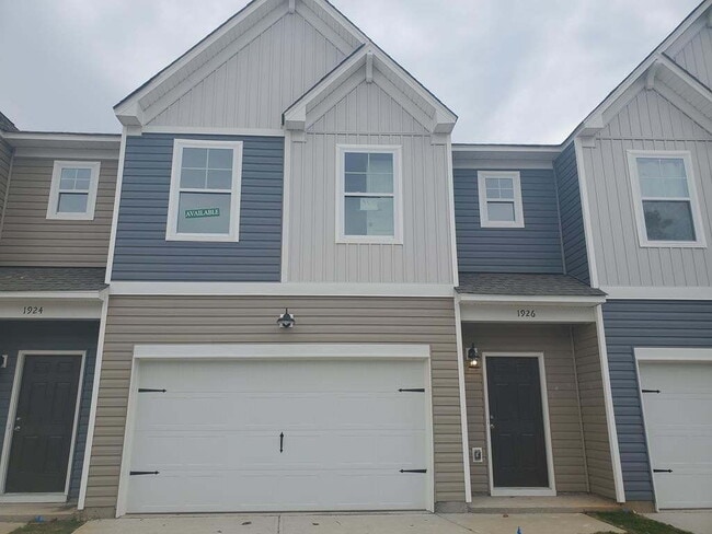 Primary Photo - Great Townhome!