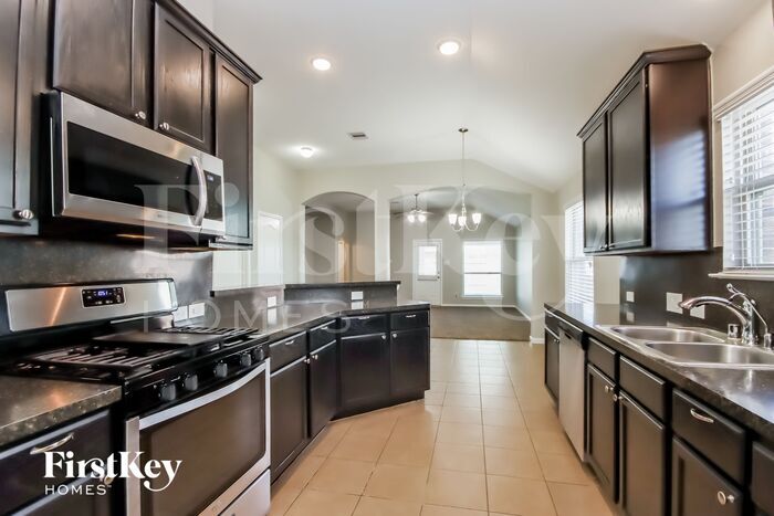 Building Photo - 21711 Barred Owl Dr