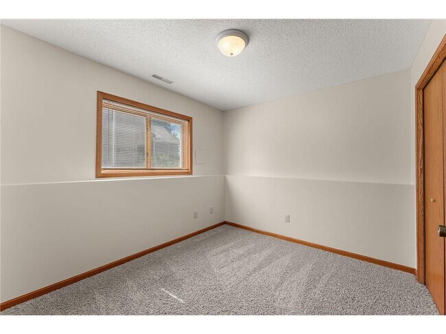 Building Photo - 1507 Driving Park Rd