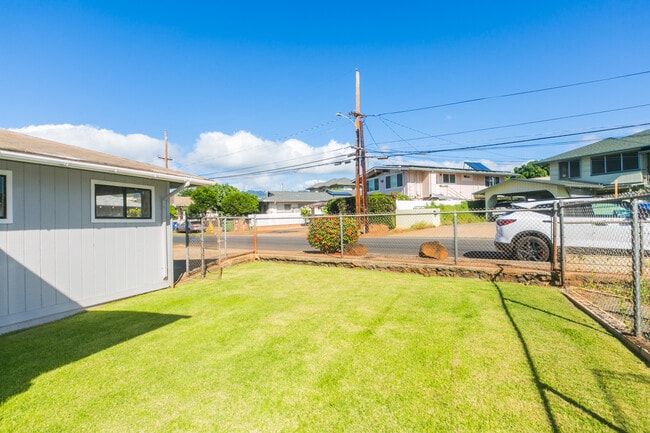 Building Photo - 730 6th Ave