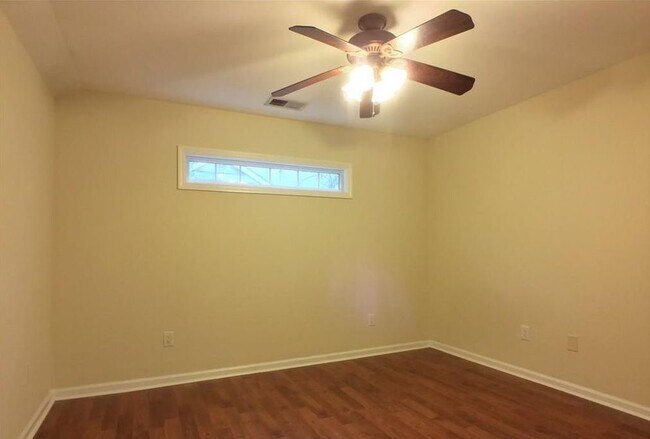 Building Photo - 525 E 58th St