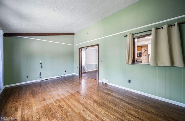 Building Photo - 4069 Bushnell Rd