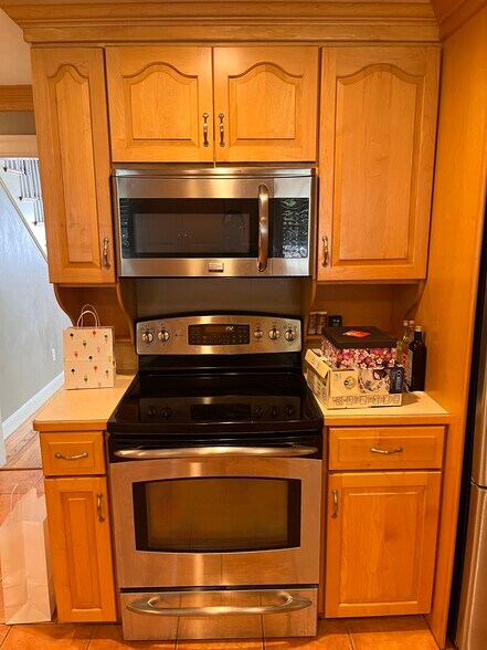 Kitchen - 22 Douglas Rd