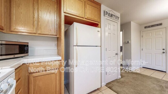 Building Photo - 2024 Northfield Dr