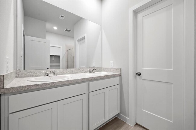 Building Photo - 16886 Pandora Wy