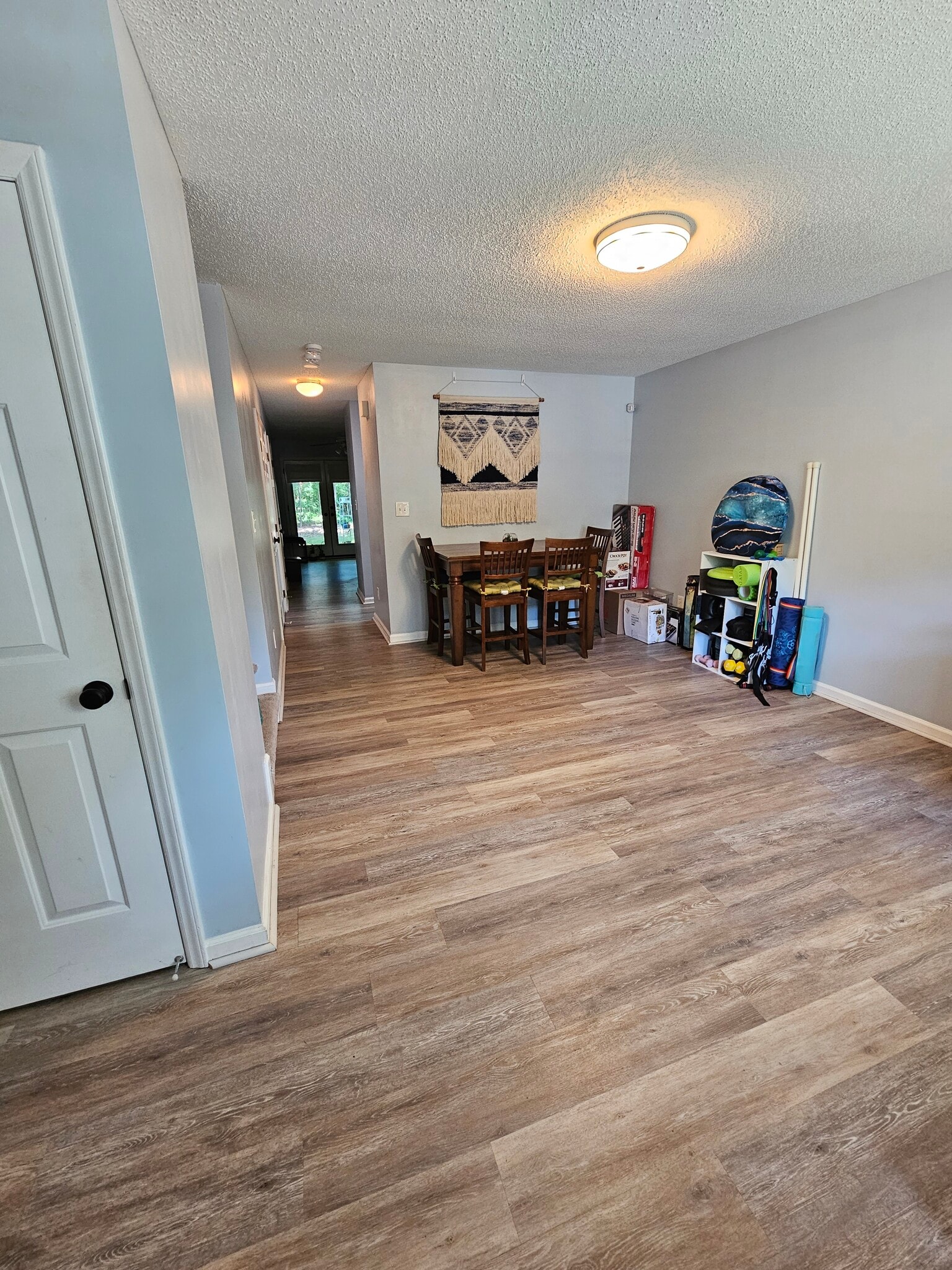 Building Photo - 117 Forest Oaks Dr