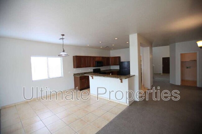 Building Photo - 2215 N 92nd Glen