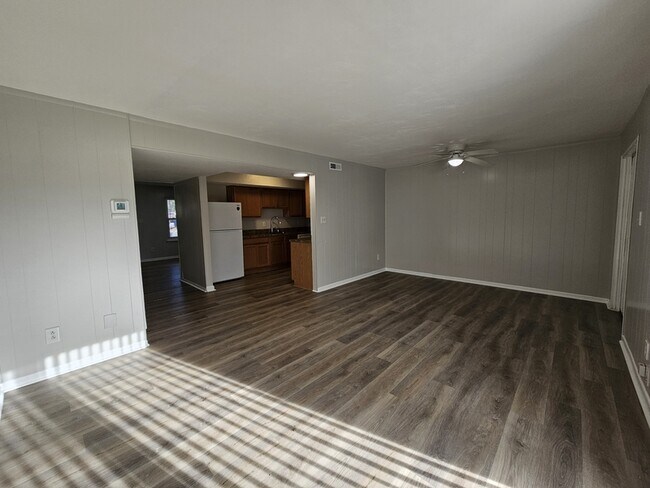 Building Photo - 723 Atterbury Ct