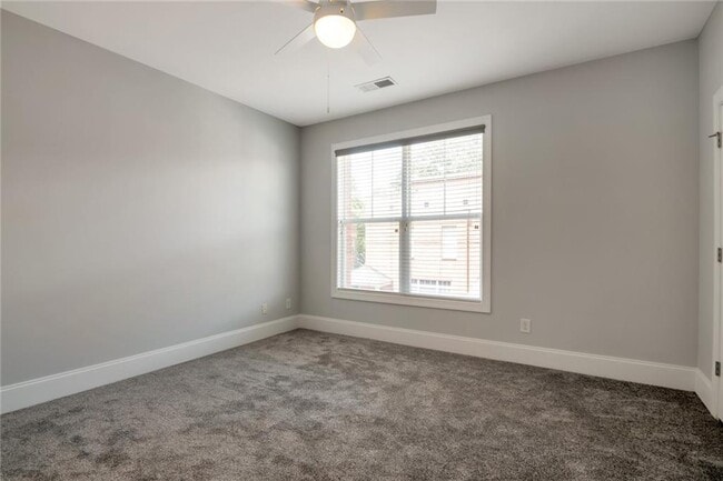 Building Photo - 58 Emerson Hill Square