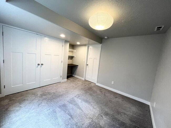 Building Photo - 621 Koins Way
