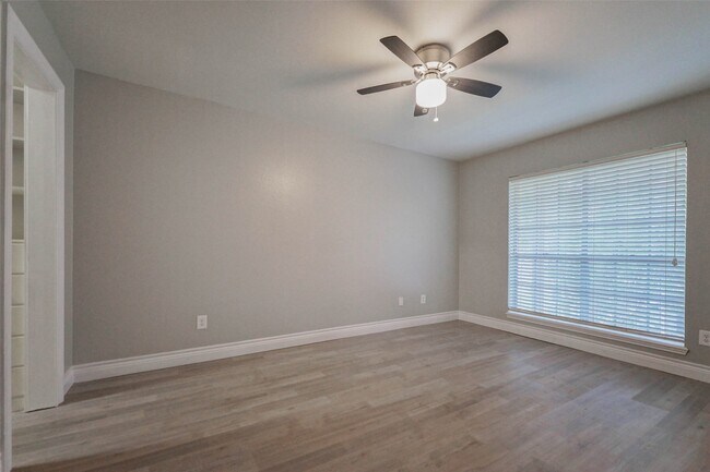 Building Photo - 845 Wax Myrtle Ln