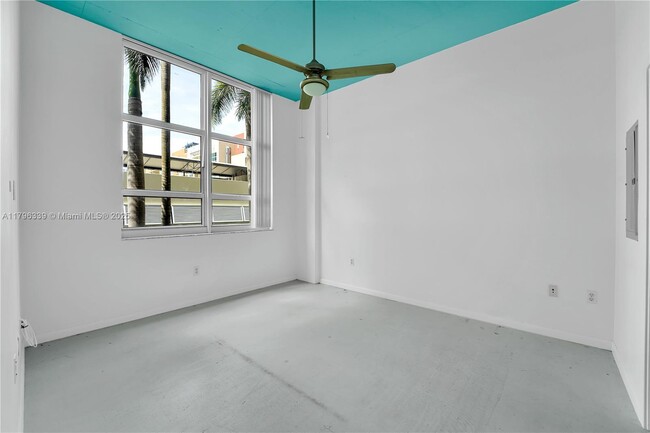 Building Photo - 2001 Biscayne Blvd