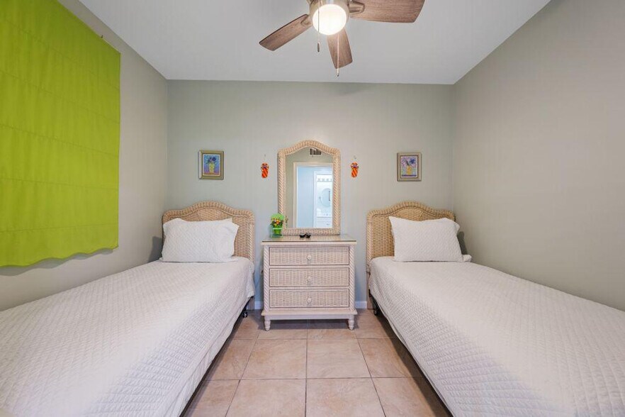 Building Photo - 25350 Perdido Beach Blvd