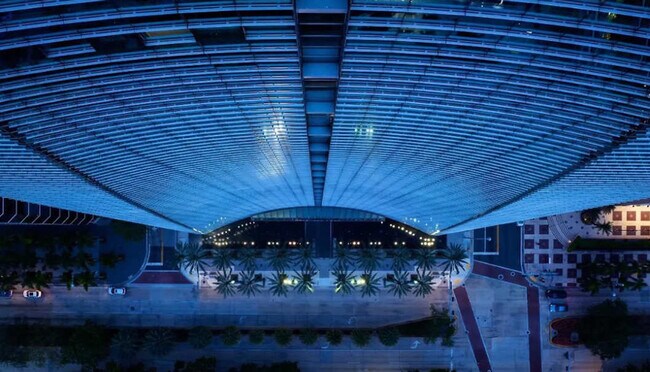 Building Photo - 1395 Brickell Ave