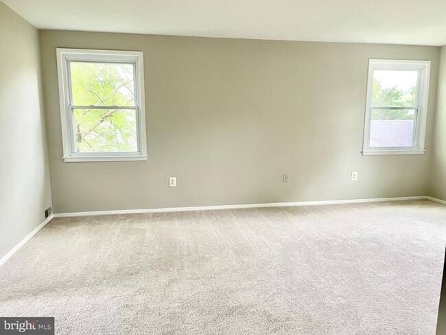 Building Photo - 13121 Memory Ln