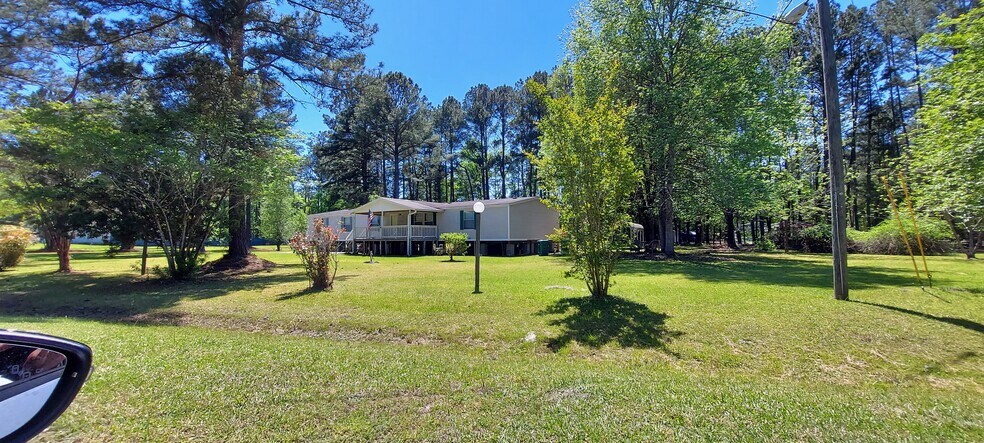 Building Photo - 199 Martha Dr