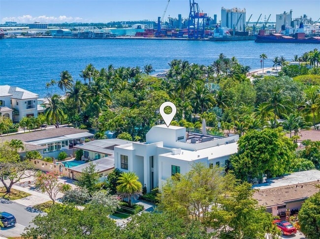 Building Photo - 2001 Marietta Dr