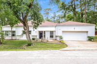 Building Photo - 15470 Carmel Dr