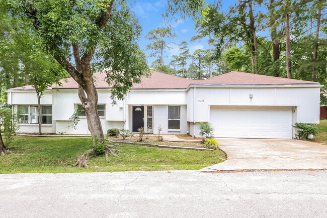 Primary Photo - 15470 Carmel Dr