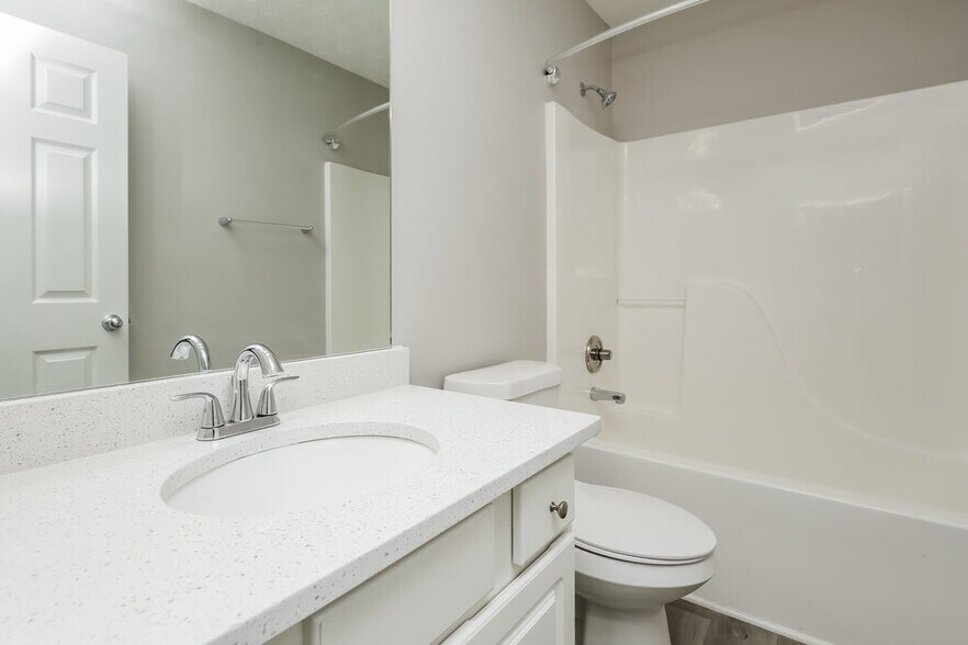 Building Photo - 3336 Bridle Brook Dr NE