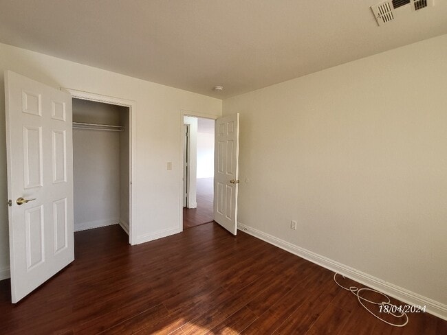 Building Photo - 4330 Mangrove Bay St