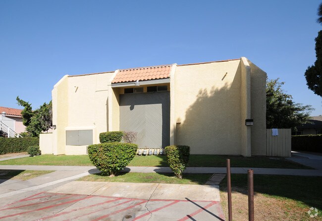 Primary Photo - 3143 W Lanerose Dr