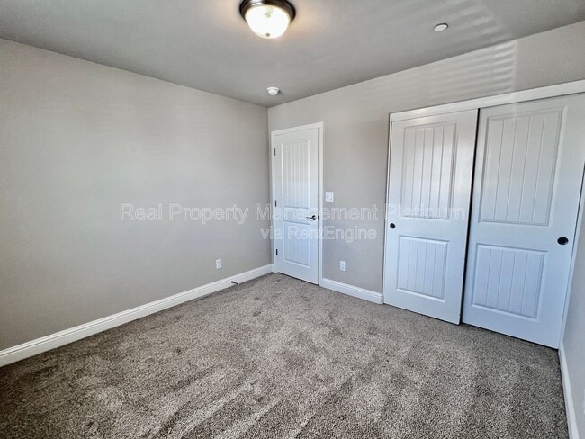 Building Photo - 6226 E Nala Dr