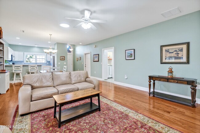 Building Photo - 816 Greystone Ct