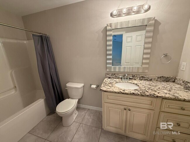 Building Photo - 912 Sentinel Cir